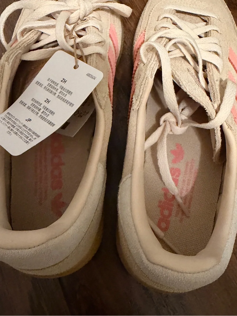 adidas Handball Spezial Women’s Sneakers - Cream with Pink Stripes